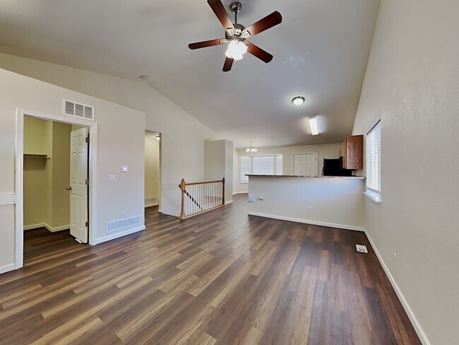 Building Photo - 8342 Freestar Way
