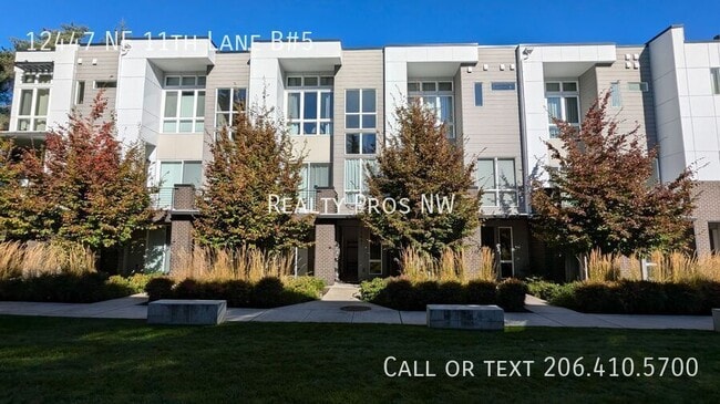 Photo - 12447 NE 11th Ln House