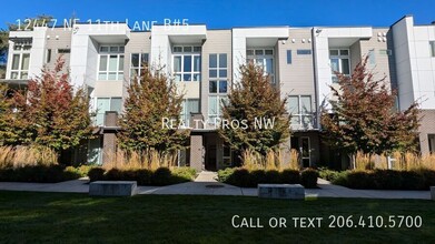 Building Photo - 12447 NE 11th Ln