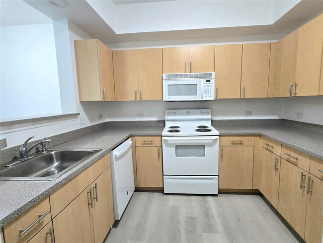 Photo - 533 NE 3rd Ave Apartment