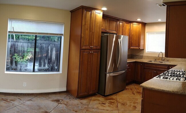 Foto del edificio - 4724 63rd St