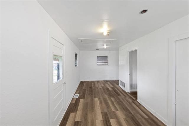 Building Photo - 920 N 3rd Ave