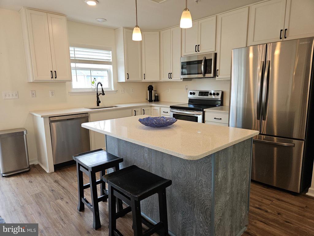Foto principal - 341 Crimson Ave
