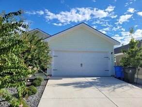 Building Photo - 609 Ashers Pl