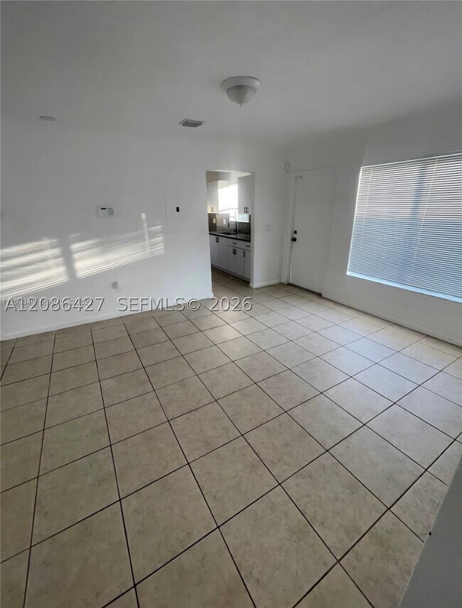 Foto del edificio - 2150 NW 65th St