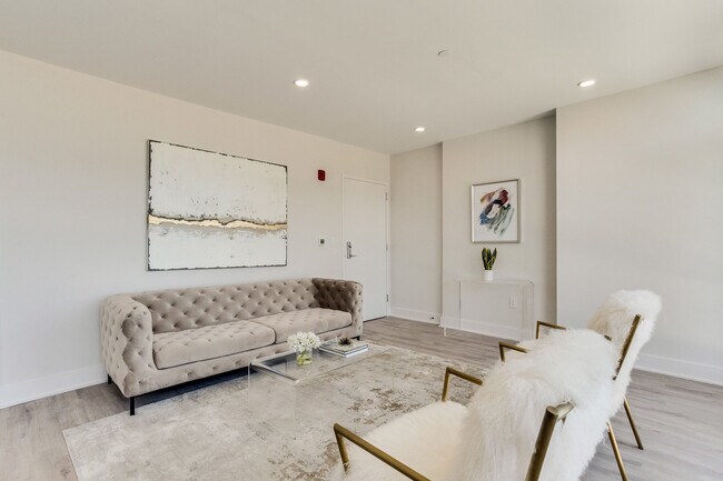 Foto del edificio - 1716 14th St NW