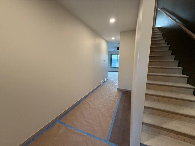 Foto del edificio - 2324 Sweetgrass Dr