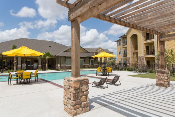 Building Photo - Retama Park