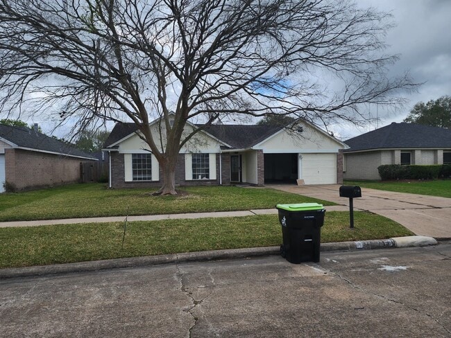 Foto del edificio - 715 Beechbend Dr