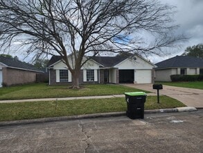 Building Photo - 715 Beechbend Dr