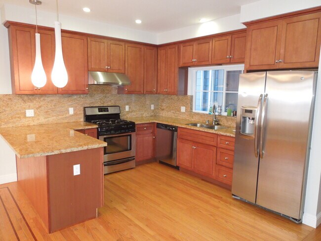 Building Photo - 351 Louisburg St