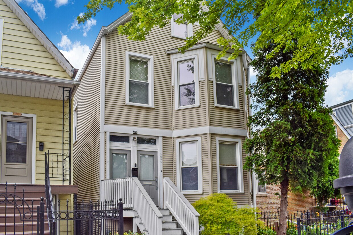 Primary Photo - 3036 N Allen Ave