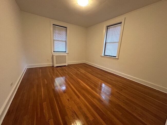 Foto del edificio - 1423 Mamaroneck Ave