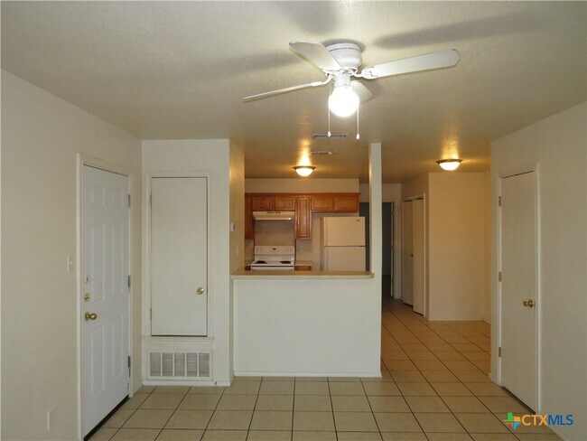 Building Photo - 4208 Gus Dr