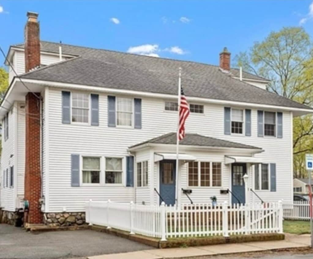 28 Appleton St Unit 2, Saugus, MA 01906 Apartments in Saugus, MA