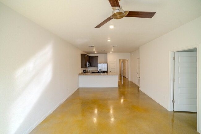 Foto del edificio - 907 Switchgrass Dr
