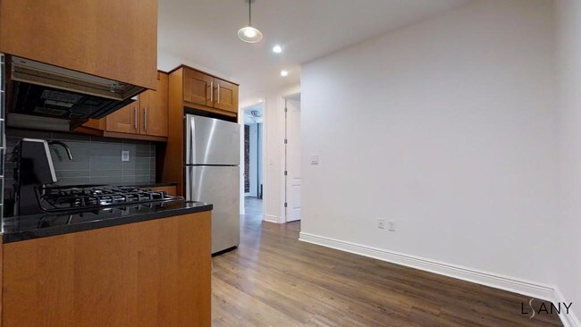 Building Photo - 2475 Hughes Ave