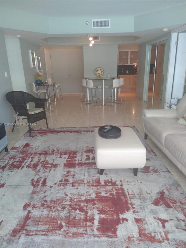 Foto del edificio - 9341 Collins Ave