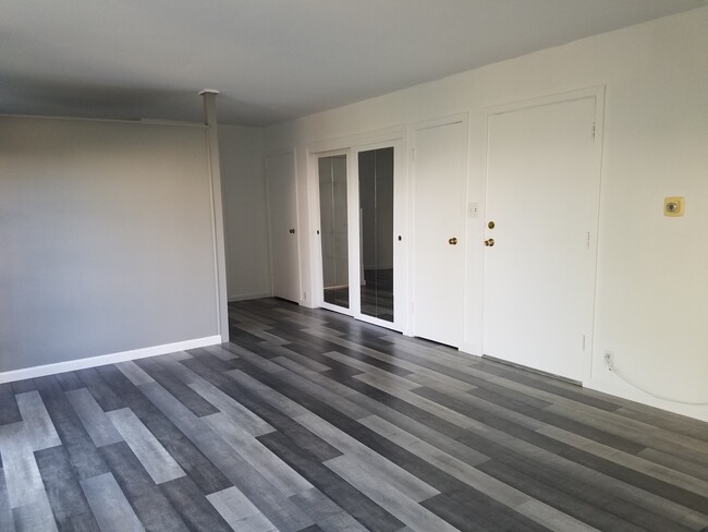 Living Room - 295 Scenic Rd