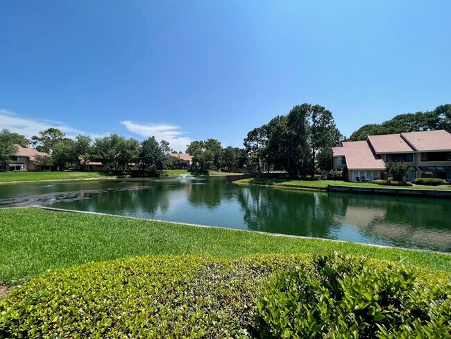 Foto del edificio - 5101 Beachwalk Pl