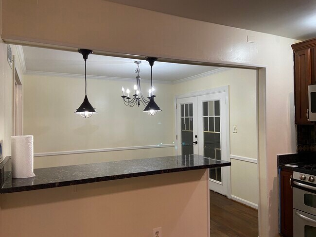 Foto del edificio - 13907 Grove Ct