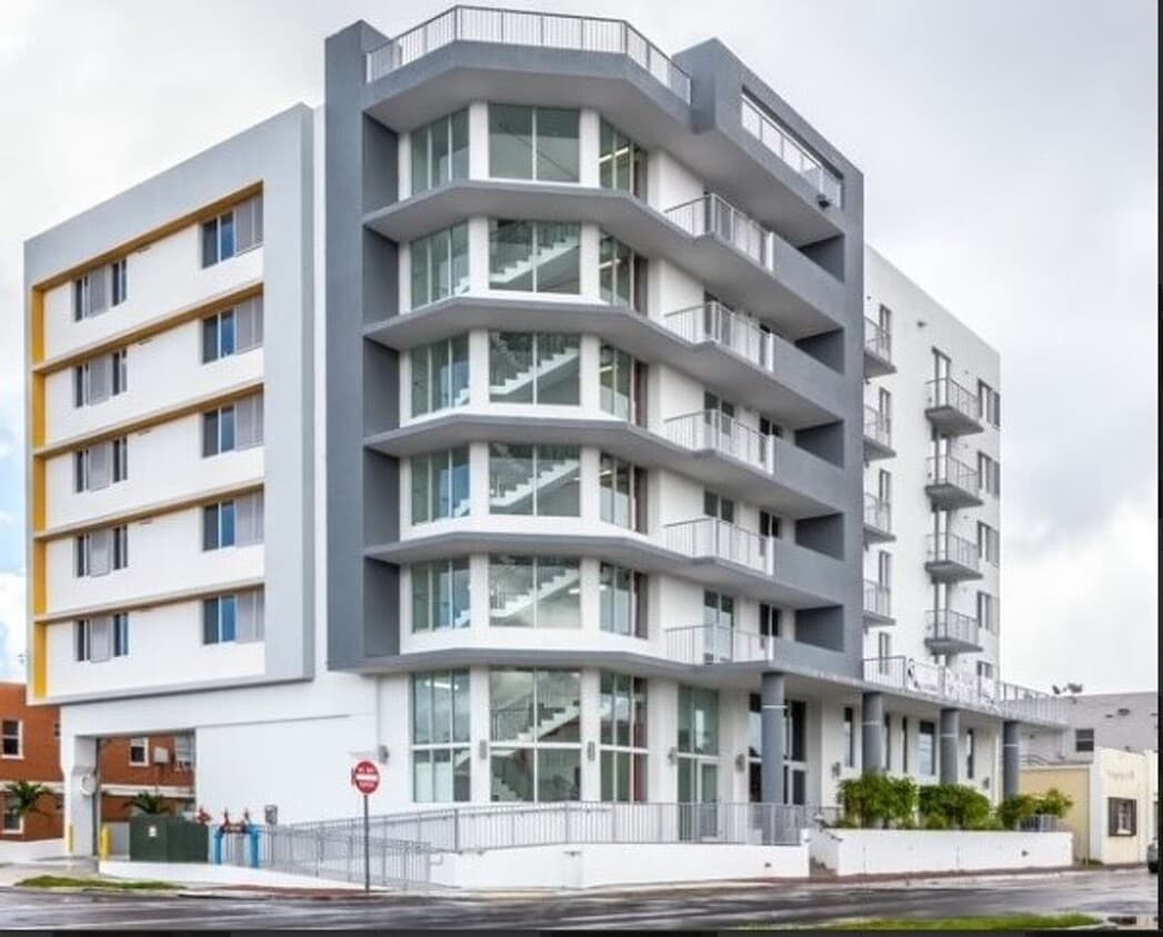 Foto del edificio - 401 SW 17 th Ave, Miami, 33135