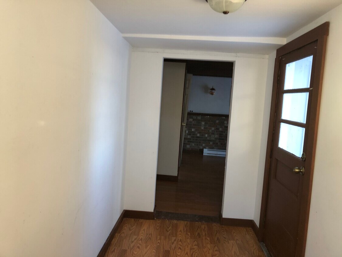 Primary Photo - 204 Monroe Ave