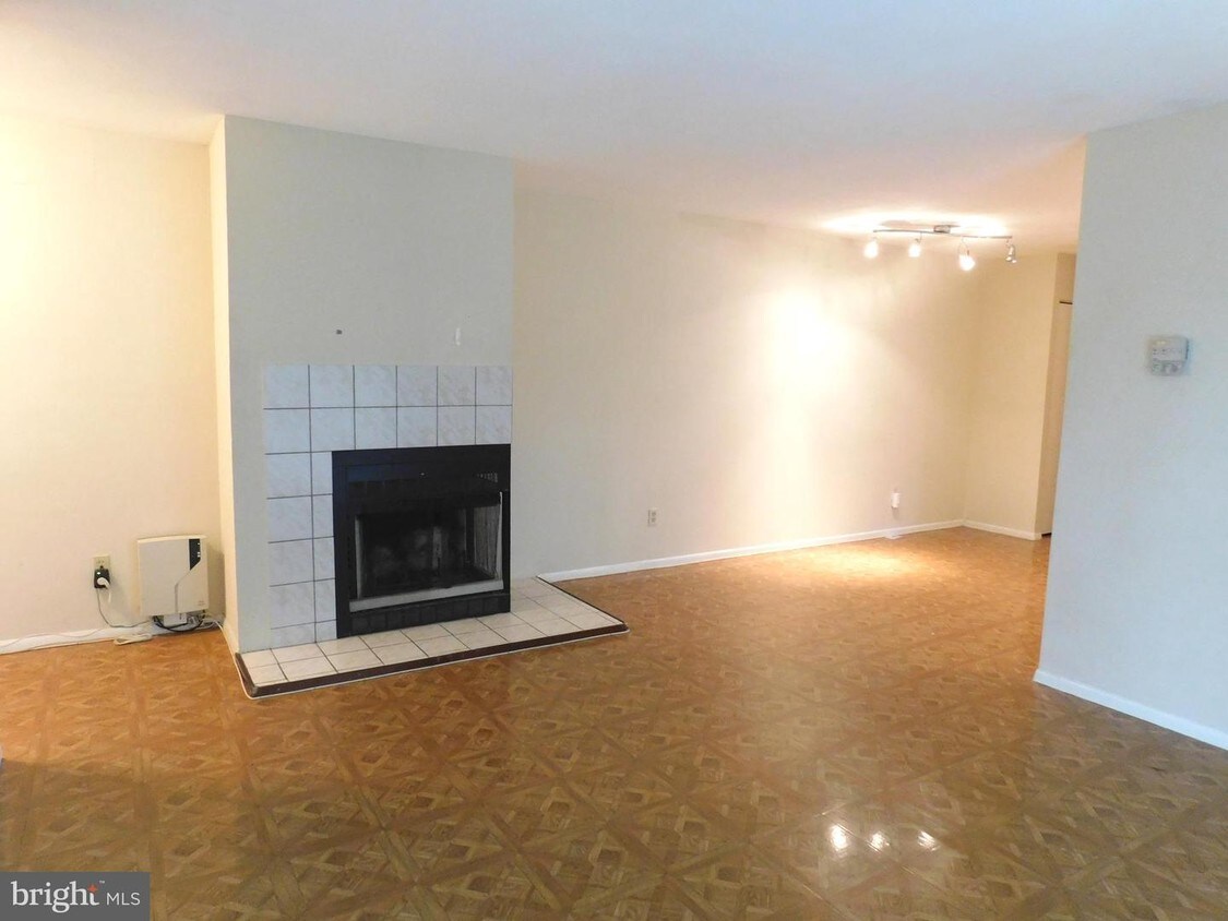 11905 Tarragon Rd Unit F, Reisterstown, MD 21136 Condo for Rent in