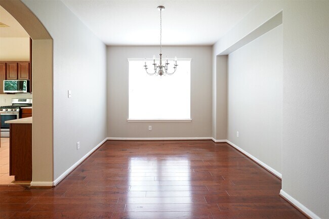 Foto del edificio - 28038 Emma Gardens Ln