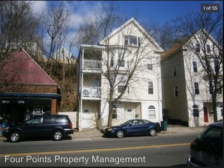 Primary Photo - 119 River St