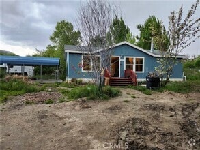 Building Photo - 43709 Lake Hughes Rd