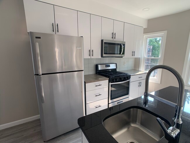 Building Photo - 66 Quint Ave