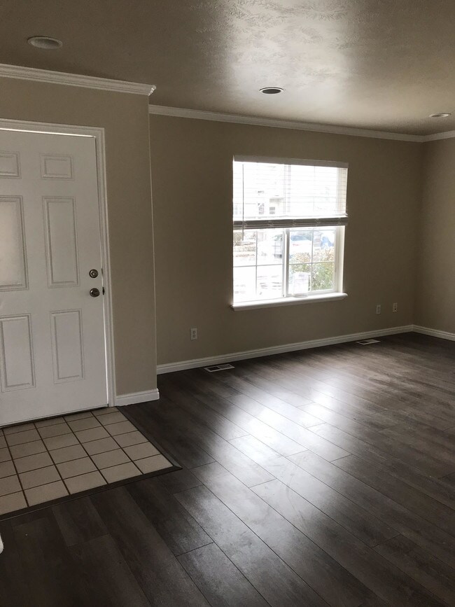 Living room - 3131 W Davencourt Loop