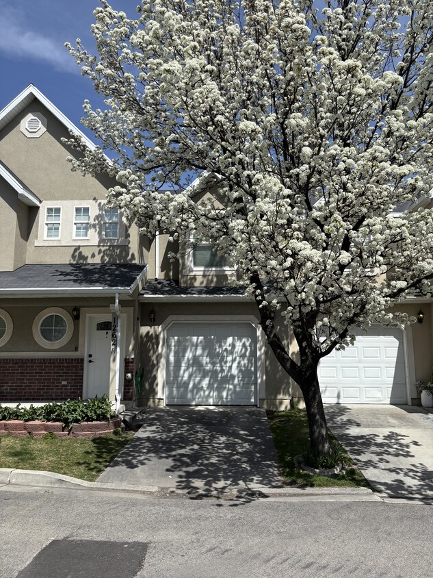 Foto principal - 1262 Bridalwood Lp