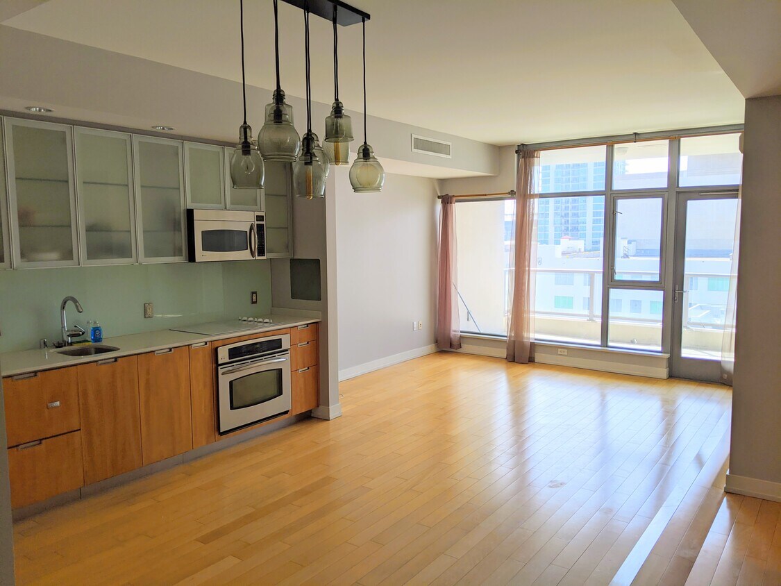 Primary Photo - 575 6th Ave