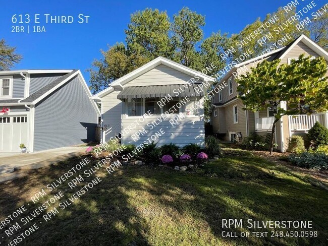 Building Photo - Royal Oak Ranch Walking Distance to Downtown