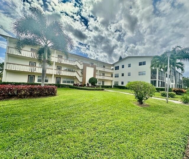 Photo - 244 Mansfield F Unit 2440