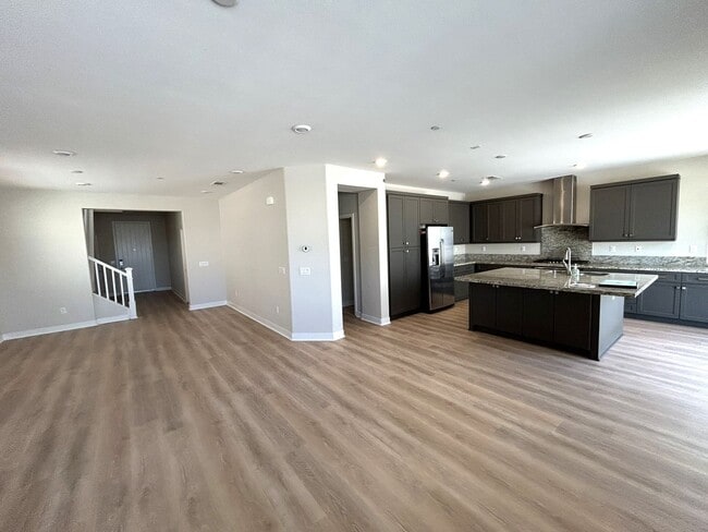 Building Photo - 809 N Kidder Ave