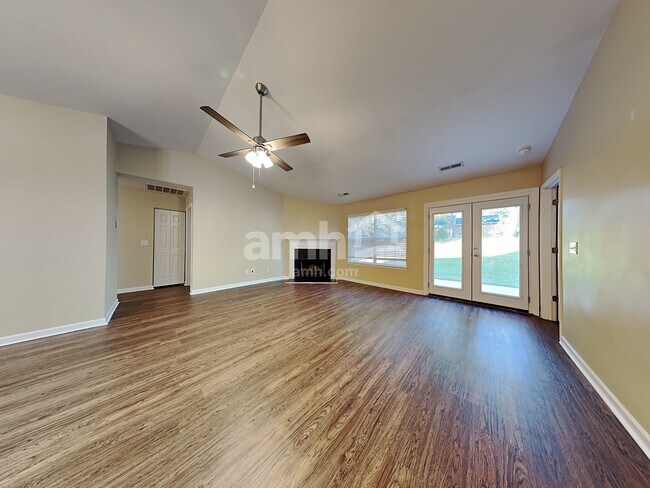 Building Photo - 412 Peach Grove Pl