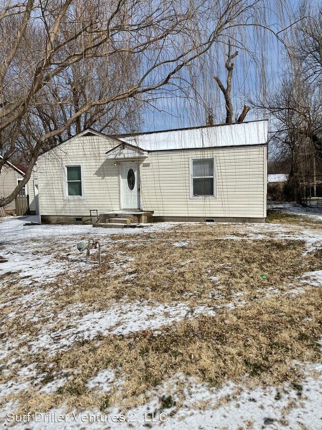 Foto principal - 2 br, 1 bath House - 1523 N. Columbia Ave.