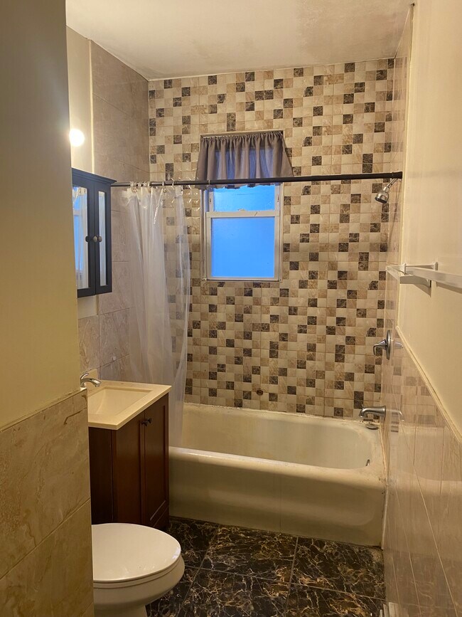 Foto del edificio - 307 Goldsmith Ave