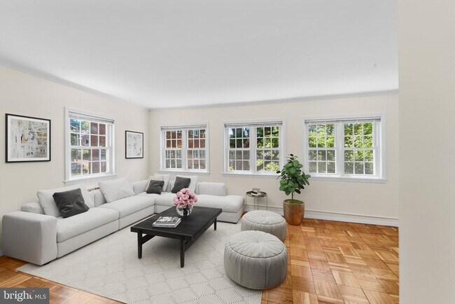 Building Photo - 3226 Gunston Rd
