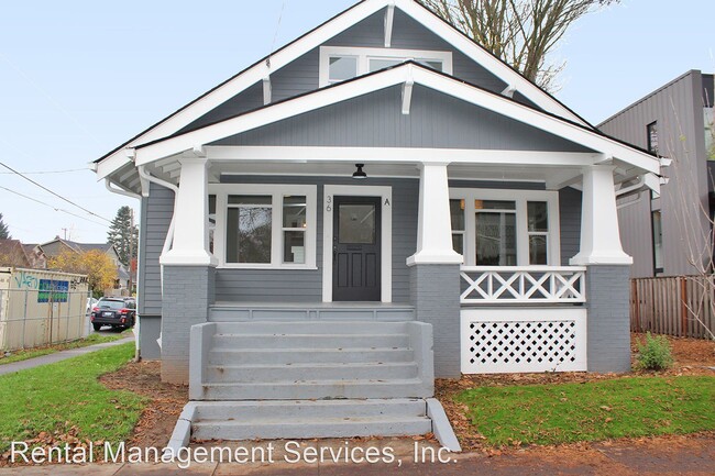 Foto del edificio - 4 br, 1.5 bath House - 36 NE Beech St # A