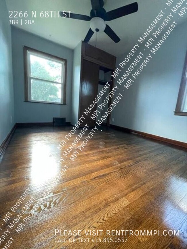 Building Photo - Beautiful 3 Bedroom Single Family Home Wau...
