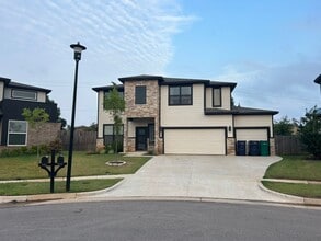 Building Photo - 500 NW 176th Terrace