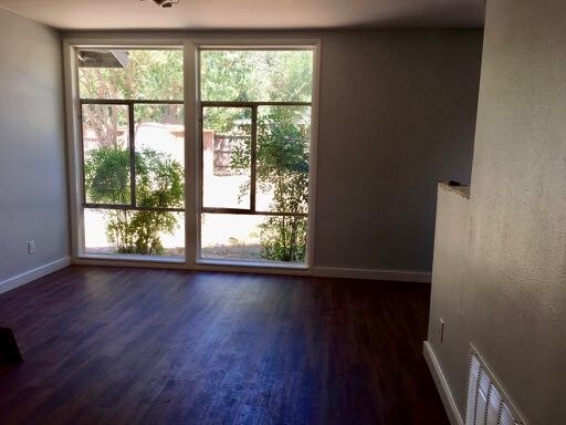 Foto del edificio - 1314 Westmoor Dr