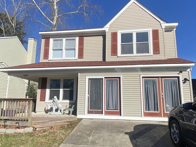 Building Photo - 1069 Taylor Rd