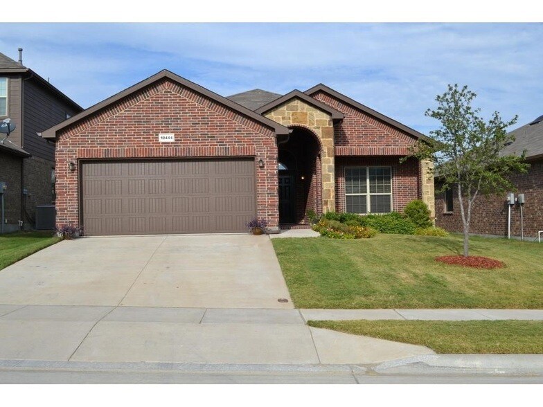 Foto principal - 10444 Merced Lake Rd