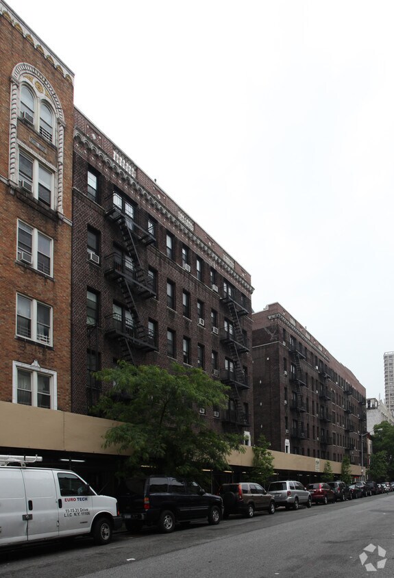 Primary Photo - 630 W 170th St