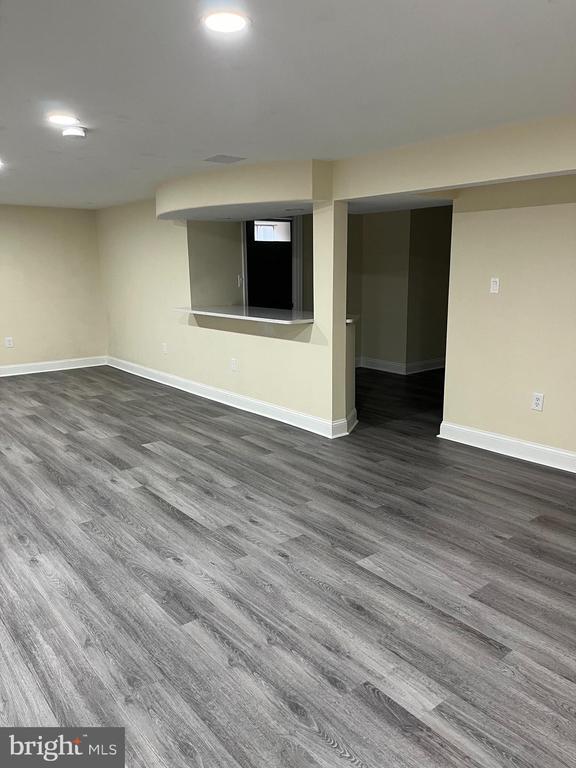 Foto del edificio - 125 Davis Ave